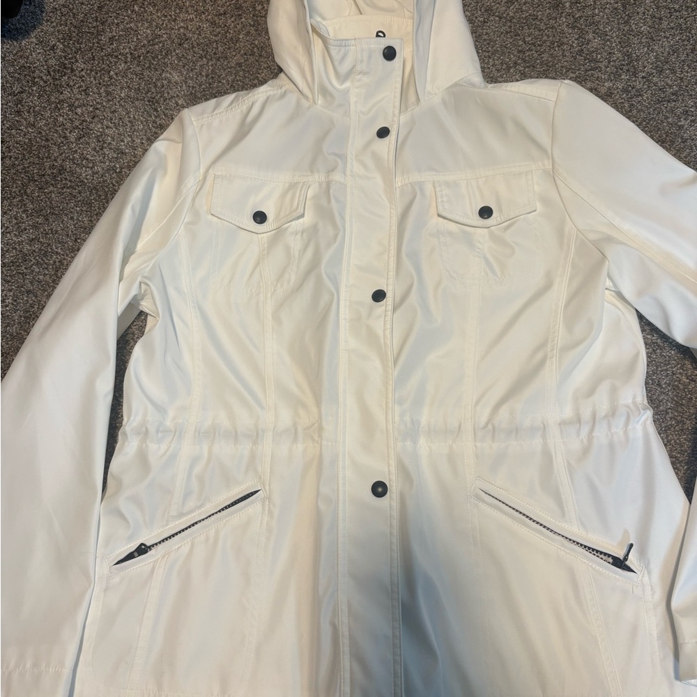 ❌SOLD❌ Guess Black and White Mesh Jacket - new/never worn before